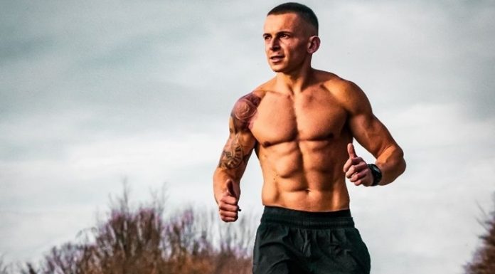 Fiziksel performansını geliştirmek, daha uzun süre aktif kalmak ve vücudunun dayanıklılık kapasitesini artırmak isteyen erkekler için düzenli spor yapmak büyük önem taşır. Dayanıklılık artıran sporlar, kalp ve akciğer kapasitesini geliştirmek, kasların uzun süre verimli çalışmasını sağlamak ve günlük yaşamda daha enerjik hissetmek açısından önemli katkılar sunar. Konulu bir haber görseli.