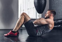Fitness dünyası, teknolojinin gelişmesiyle birlikte büyük bir dönüşüm yaşamaya devam ediyor. Geleneksel antrenman yöntemlerinin yanında dijital çözümler, akıllı cihazlar ve veri analizine dayalı sistemler spor yapan erkeklerin performansını daha bilinçli şekilde takip etmesine imkan sağlıyor. Günümüzde fitness teknolojileri, antrenman verimliliğini artırmak, gelişimi ölçmek ve kişiye özel spor deneyimi oluşturmak için önemli bir araç haline geldi. Konulu bir haber görseli.