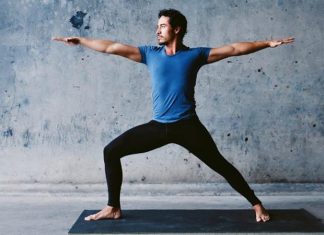 Vücudun hareket kabiliyetini artırmak, günlük yaşam kalitesini yükseltmek ve fiziksel performansı geliştirmek isteyen erkekler için esneklik kazandıran egzersizler önemli bir yere sahiptir. Düzenli yapılan çalışmalar sayesinde kasların daha rahat hareket etmesi sağlanırken sakatlanma riski de azaltılabilir. Özellikle masa başında uzun süre vakit geçiren, spor yapan veya aktif yaşam tarzını benimseyen erkekler için erkek esneklik egzersizleri vücudun dengeli şekilde gelişmesine katkı sağlar. Konulu bir haber görseli.