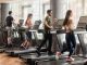 Fitness sektöründe kullanılan ekipmanların performansı, hem kullanıcı deneyimi hem de işletmelerin sürdürülebilirliği açısından büyük önem taşıyor. Düzenli olarak kullanılan spor cihazları zaman içerisinde yıpranabilir, performans kaybı yaşayabilir ve güvenlik açısından risk oluşturabilir. Bu nedenle fitness ekipmanlarında bakım, cihazların daha uzun ömürlü olması ve yüksek verimle çalışması için temel gerekliliklerden biri olarak öne çıkıyor. Konulu bir haber görseli.