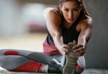 Fitness yapan kadınlar için doğru beslenme, antrenman performansını artırmak, vücut kompozisyonunu geliştirmek ve uzun vadeli sağlıklı bir yaşam düzeni oluşturmak açısından büyük önem taşıyor. Düzenli spor yapan kişilerde yalnızca antrenman programı değil, aynı zamanda fitness beslenmesi planı da hedeflere ulaşmada belirleyici oluyor. Kas kazanımı, yağ yakımı veya genel formun korunması gibi farklı amaçlara göre beslenme düzeninin kişiye özel hazırlanması gerekiyor. Konulu bir haber görseli.
