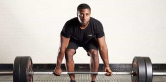Fitness dünyasında başarılı sonuçlar elde etmek isteyen sporcular için kuvvet çalışmaları, gelişimin en önemli yapı taşlarından biri olarak kabul ediliyor. Düzenli şekilde uygulanan kuvvet antrenmanları yalnızca kas hacmini artırmakla kalmıyor; aynı zamanda dayanıklılığı geliştiriyor, metabolizmayı hızlandırıyor ve günlük yaşam kalitesini yükseltiyor. Bilimsel araştırmalar, doğru planlanan kuvvet egzersizlerinin hem profesyonel sporcular hem de amatör bireyler için uzun vadeli sağlık ve performans avantajları sunduğunu ortaya koyuyor. Konulu bir haber görseli.