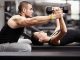 Online Hizmetler Fitness Eğitmenlerine Yeni Fırsatlar Sunuyor Fitness sektöründe dijitalleşmenin hız kazanmasıyla birlikte çalışma modelleri de önemli ölçüde değişiyor. Geleneksel salon ortamının yanı sıra internet üzerinden sunulan hizmetler, fitness eğitmenleri için yeni kariyer fırsatları oluşturuyor. Online danışmanlık, uzaktan takip sistemleri ve dijital antrenman programları sayesinde eğitmenler daha geniş kitlelere ulaşabiliyor. Konulu bir haber görseli.