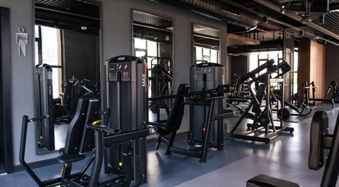 Spor ve sağlıklı yaşam bilincinin yaygınlaşmasıyla birlikte yerli üretim fitness ekipmanları hem bireysel kullanıcılar hem de spor salonları tarafından daha fazla tercih edilmeye başladı. Türkiye'de faaliyet gösteren üreticiler, teknolojik gelişmeleri yakından takip ederek uluslararası kalite standartlarında ürünler geliştirmeye devam ediyor. Böylece ithal ürünlere alternatif oluşturan yerli çözümler, fiyat avantajı ve hızlı teknik destek gibi önemli avantajlar sunuyor. Konulu bir haber görseli.